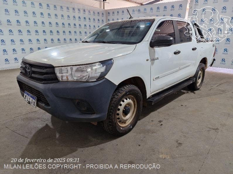 TOYOTA HILUX LODM4HD 2.8 CD DIESEL 201